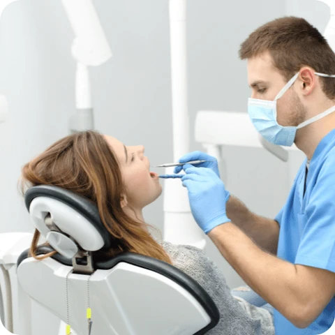 Attract The Right Patients <span class='mmwm-bg-yellow'>Effortlessly</span>